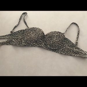 Leopard Bikini Top! Sz Small. Never worn